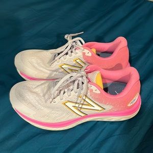 Women’s New Balance Sneakers